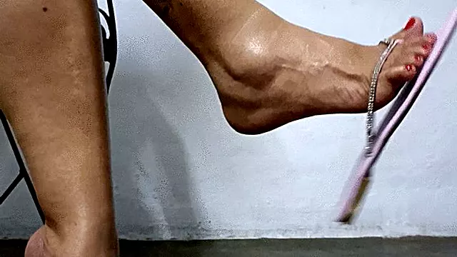 Dominacao Com Foot, Dominacao Feminina, Pes Femininos, Podolatria, Podolatria Femdom, Pés, Dominaçao Fetish