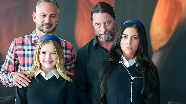 Velký Zadek Náctiletá, Mlade Velky Penis, Dvojitý Anál, Gauc, Zadecky, Hubený Teen, Prso V Zadku