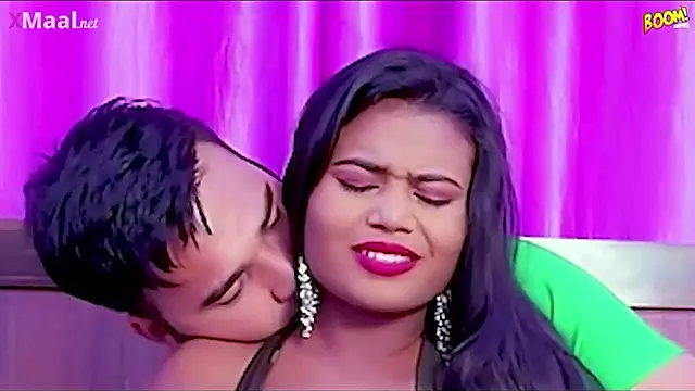 Hot Indian bombshell erotic video