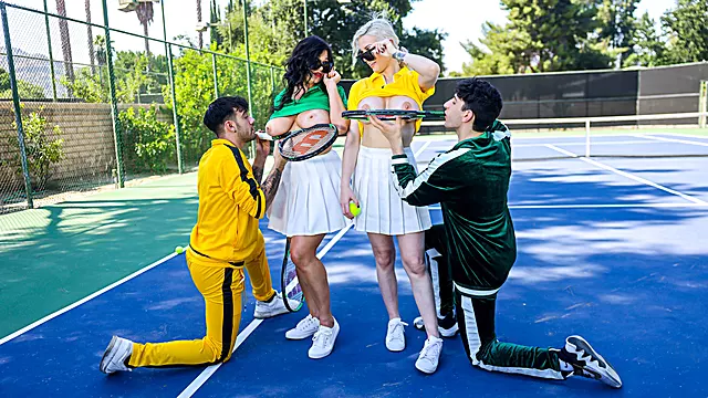 Passar A Frro, Quadra De Tenis
