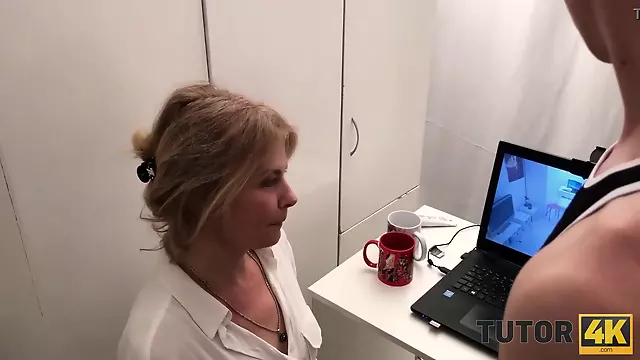 Milf Suc Cock, Mature Gorge Profonde, Gorge Profonde Milf, Ado Gorge Profonde, Matures And Boy