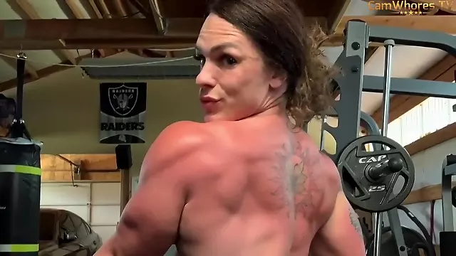 Esmer Dövmeli, Amatör Esmer, Amatör Üçlü, Milf Amatör, Amatör Bayan