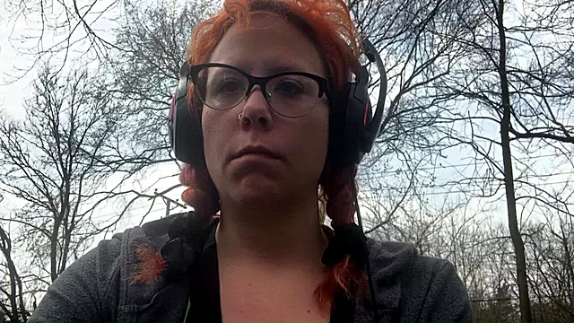 Solo Enorm, Bril Solo, Buitensex Solo, Solo Rood Haar