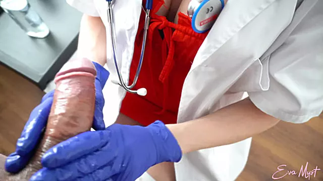 Handjop Mit Grossen Titten, Latex Dicke Titten, Ärztin Penis, Latex Arzt, Krankenhaus, Milf Titten